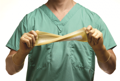 Surgical (İnsizyon hattı &ouml;rt&uuml;s&uuml;)